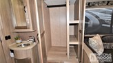 bottom-slider-img