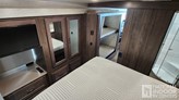 bottom-slider-img