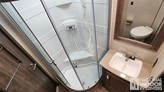 bottom-slider-img