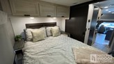 bottom-slider-img
