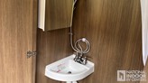 bottom-slider-img