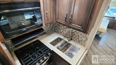 bottom-slider-img