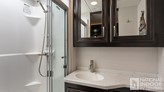 bottom-slider-img