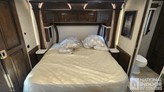 bottom-slider-img