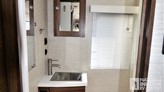 bottom-slider-img