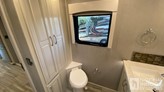 bottom-slider-img