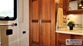 bottom-slider-img