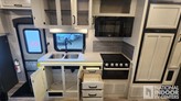 bottom-slider-img