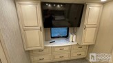 bottom-slider-img