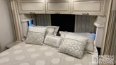 bottom-slider-img