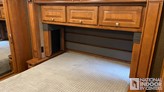 bottom-slider-img