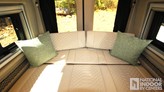 bottom-slider-img