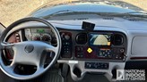 bottom-slider-img