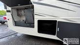 bottom-slider-img