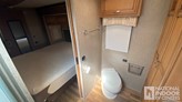 bottom-slider-img