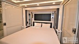 bottom-slider-img