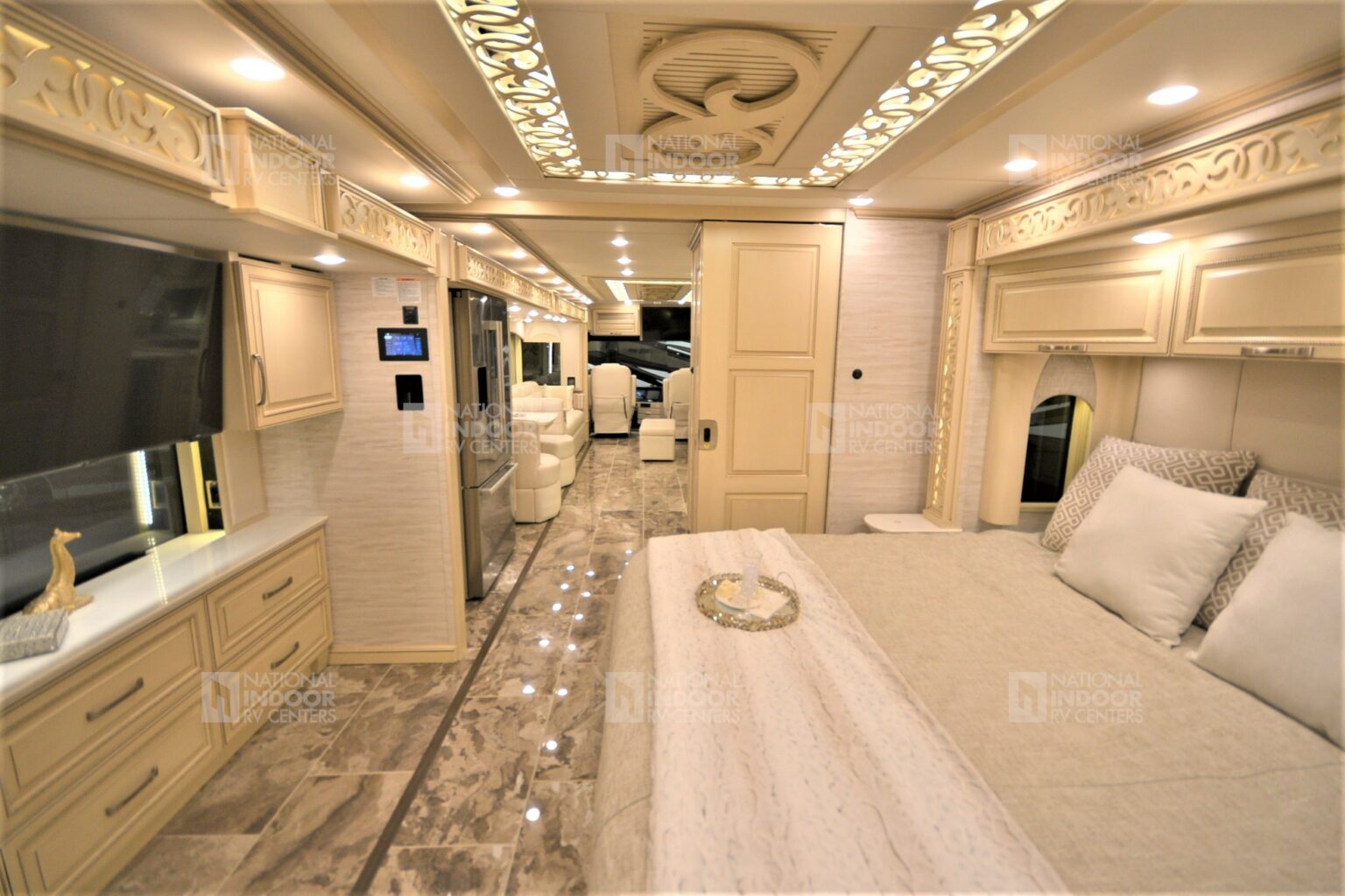 2023 Newmar Essex RV Tour with Angie Morell - NIRVC Owner's Library