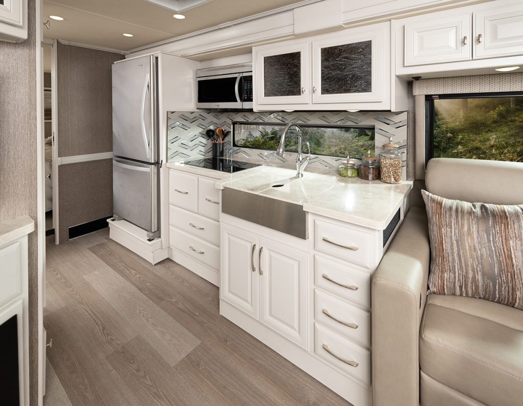 Holiday Rambler RV: Spotlight | National Indoor RV Centers