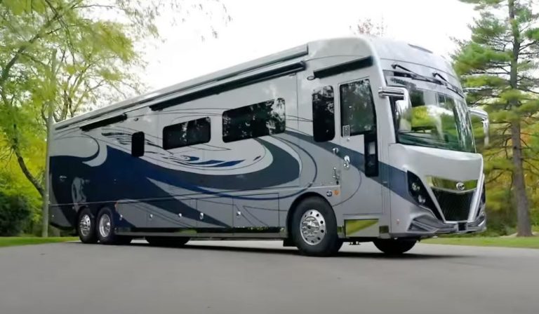 A Walkthrough of the 2023 American Dream Class A RV | NIRVC