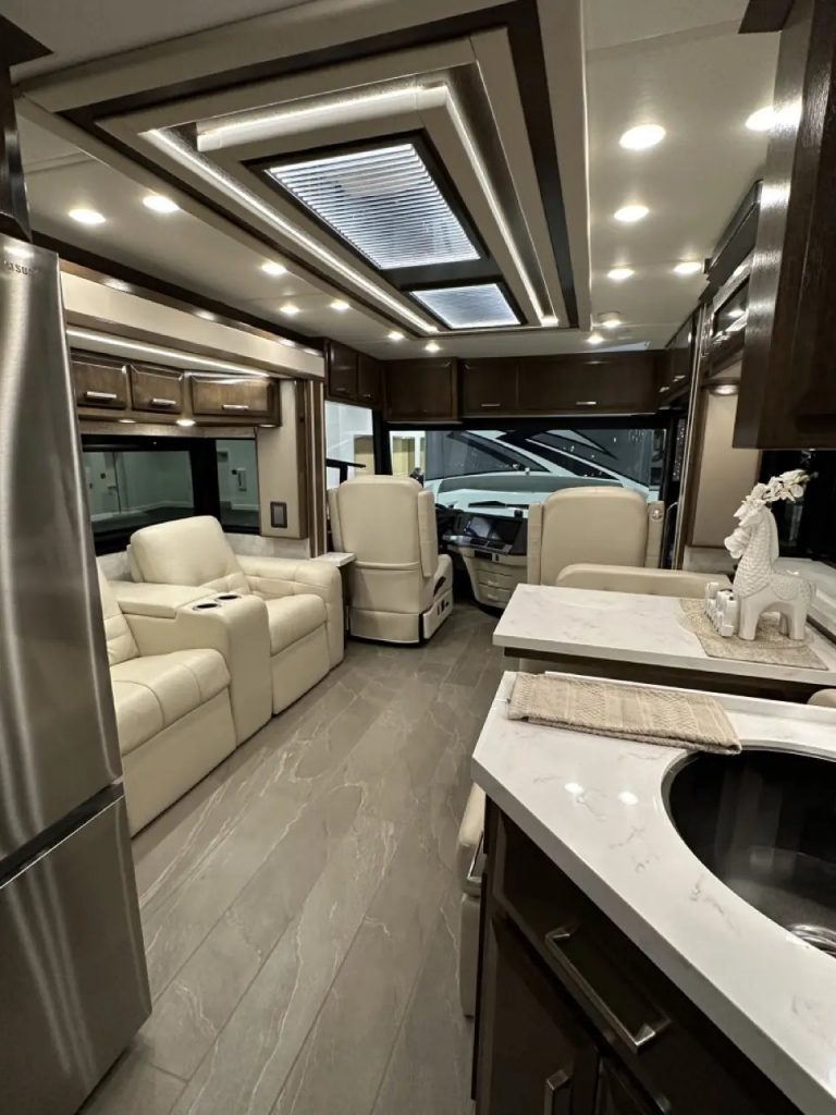 2024 Newmar New Aire RV Tour with Angie Morell National Indoor RV