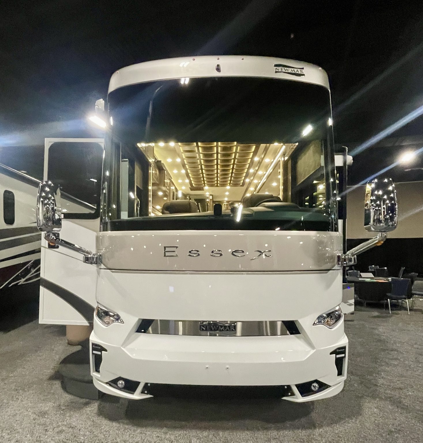 2027 Newmar Essex (4551 - Traditional) - National Indoor RV Centers - Blog