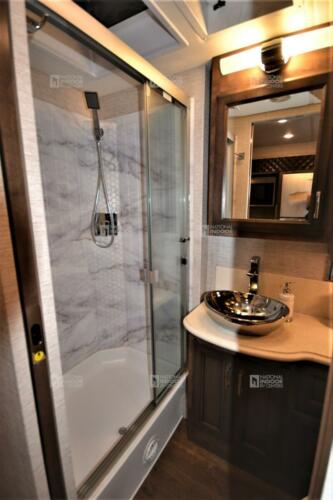 Bay Star 3014 Bathroom